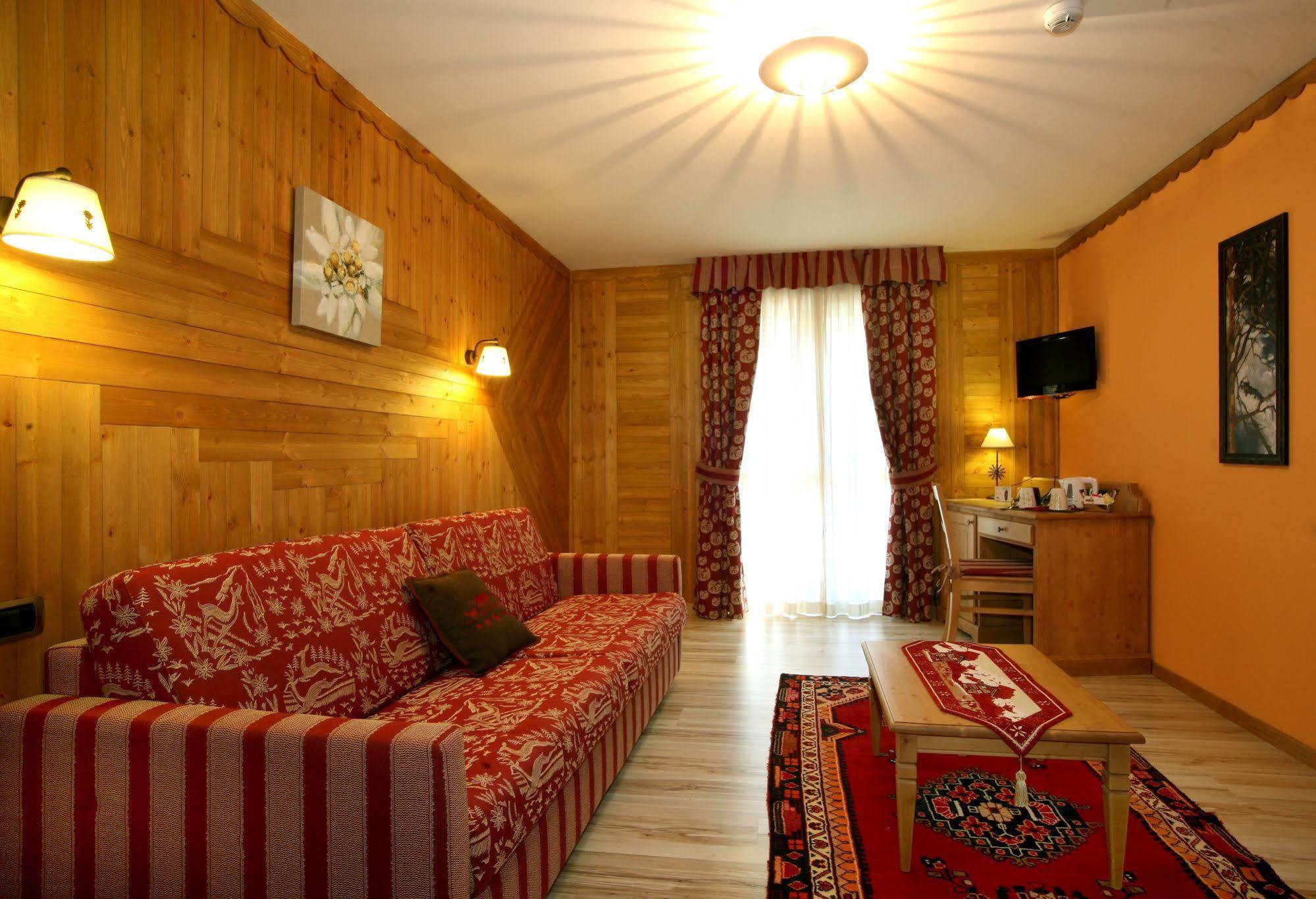 Hotel Boton D'Or & Wellness A La Thuile Exterior foto